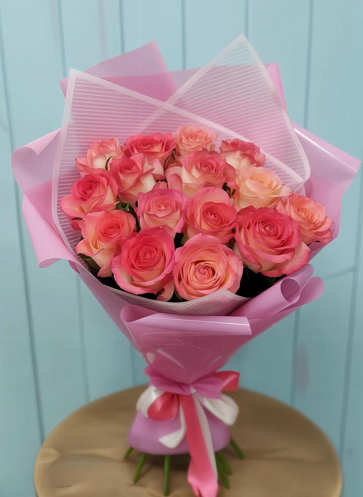 Букет 15 Розовых роз Равель в Ямкино