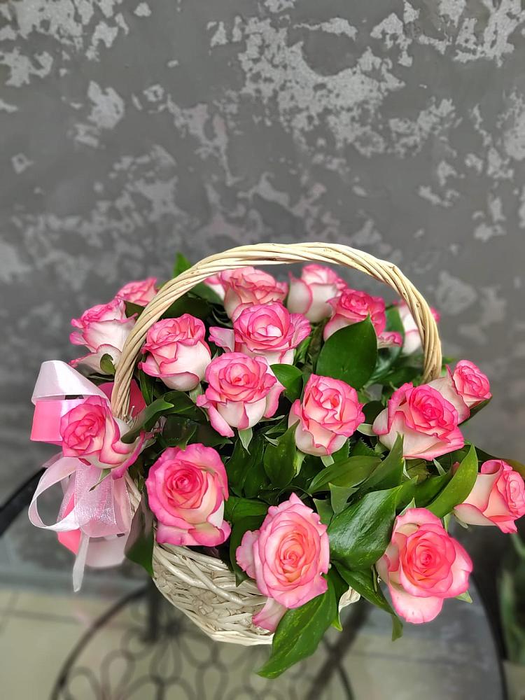 Цветочная композиция из Розы в корзине в Ямкино