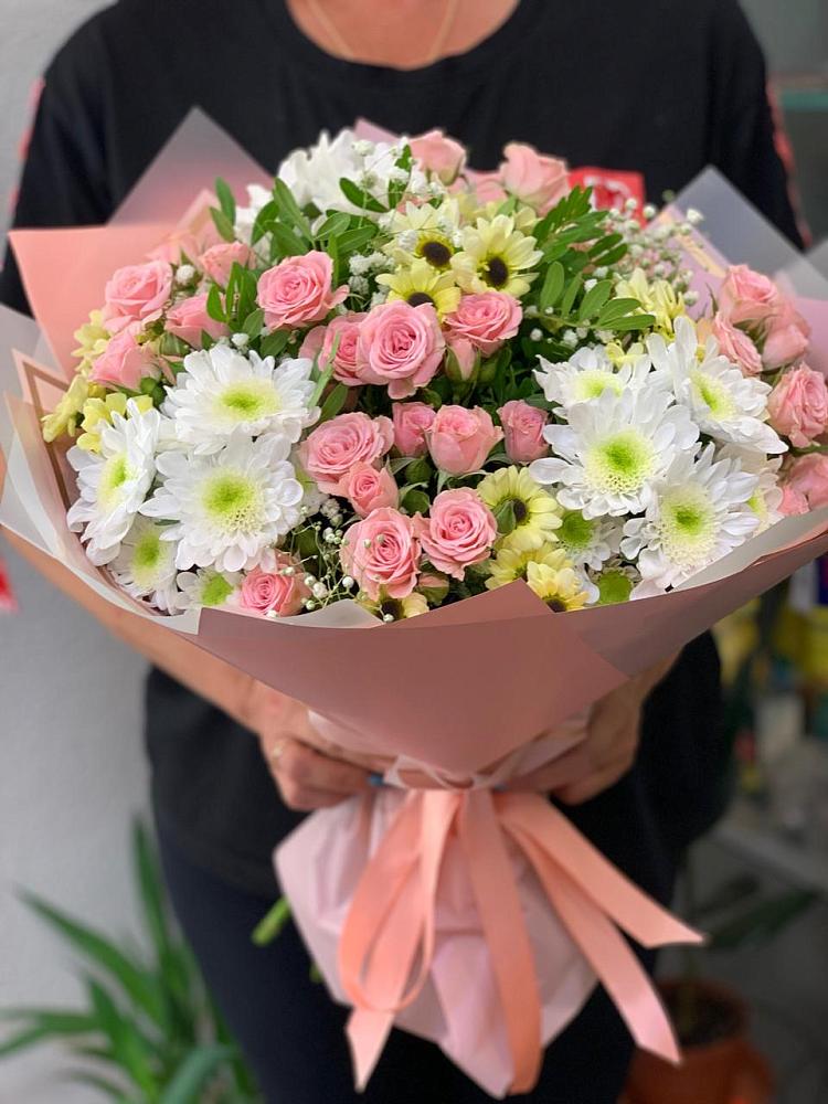 Букет цветов из: Розы и Хризантемы в Ямкино