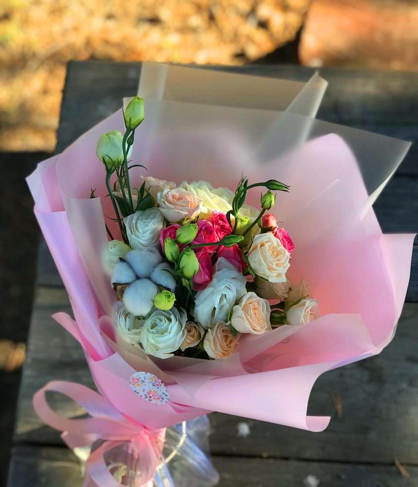 Букет цветов из: Розы и Лизиантусы в Ямкино