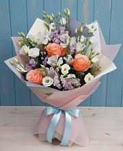 Букет цветов из:  Лизиантусы, Розы, Альстромерии и Гипсофила #REPLACE_PRED# Ямкино