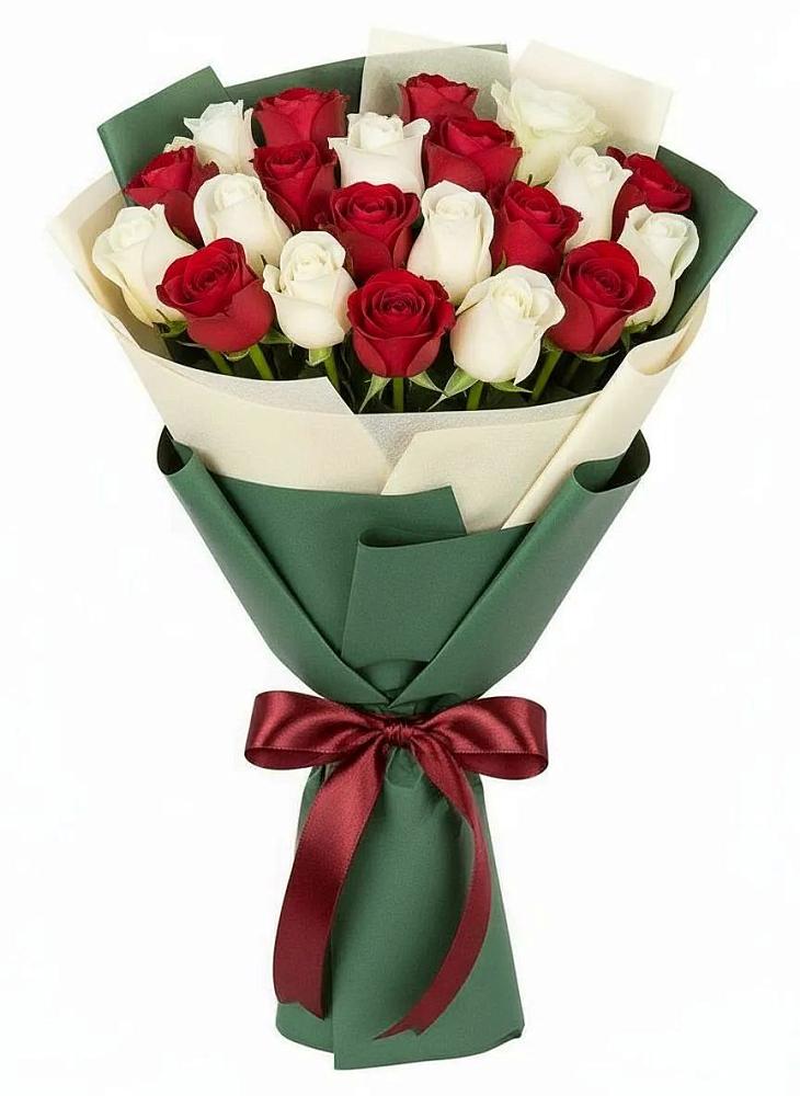 Букет Микс из красных и белых роз в Ямкино