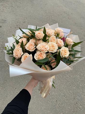 Букет Кремовые розы Латте в Ямкино