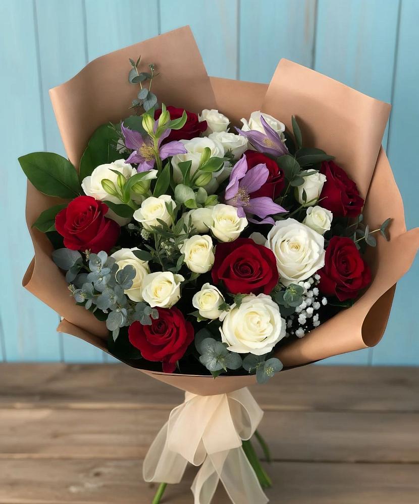 Букет цветов из: Розы и Альстромерии в Ямкино