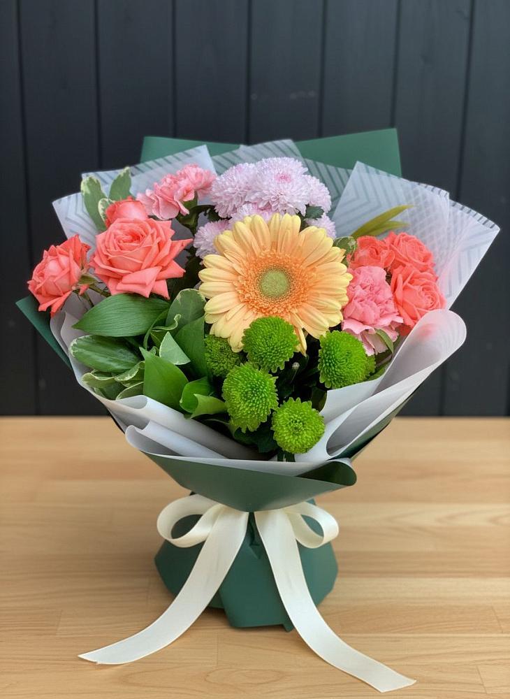 Букет цветов из: Гвоздики, Розы, Герберы и Хризантемы в Ямкино