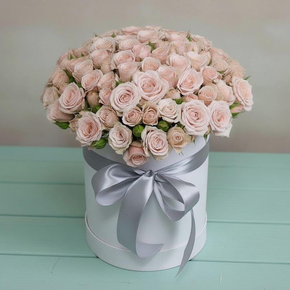 Цветочная композиция из Розы в шляпной коробке в Ямкино